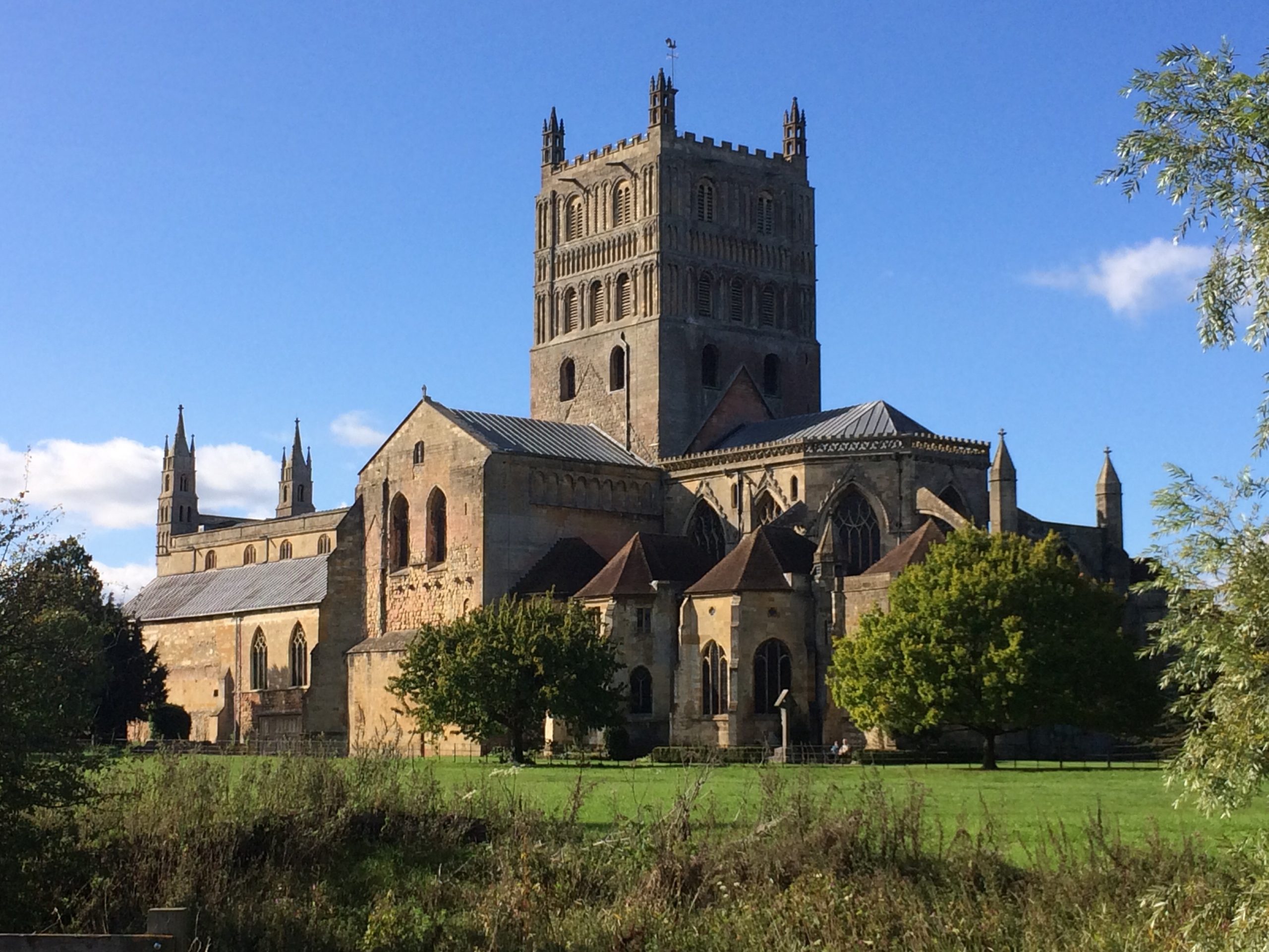 tewkesbury-abbey-mallards-collection-by-bonds